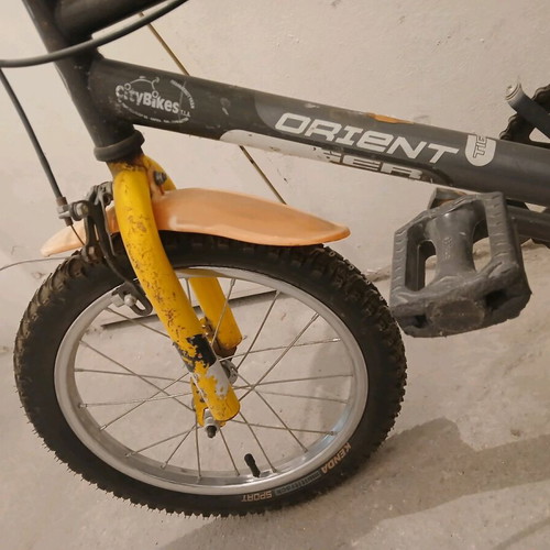 Orient children's bicycle 16 inches used, black
