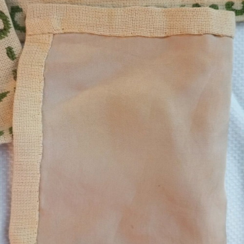 Set of 4 hand-embroidered napkins used