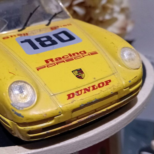Vintage diecast Bburago Porsche 959 1/24 used