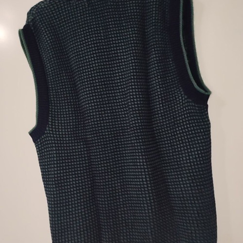 Izod knitted college-style vest like new, size L, blue and green