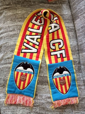 Valencia scarf like new, genuine authentic
