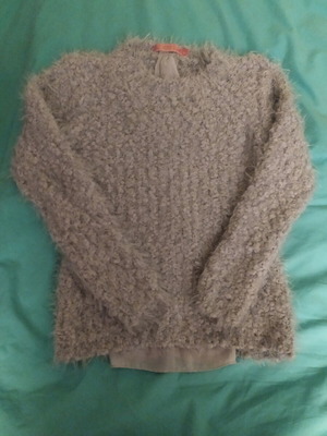 Hello Coccinelli sweater like new, size 8-9 years, gray
