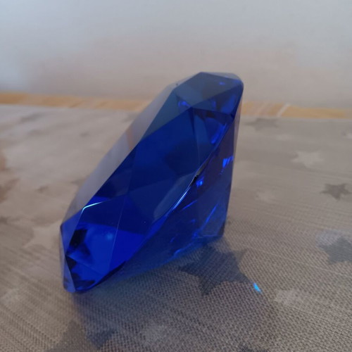 Decorative glass diamond like new