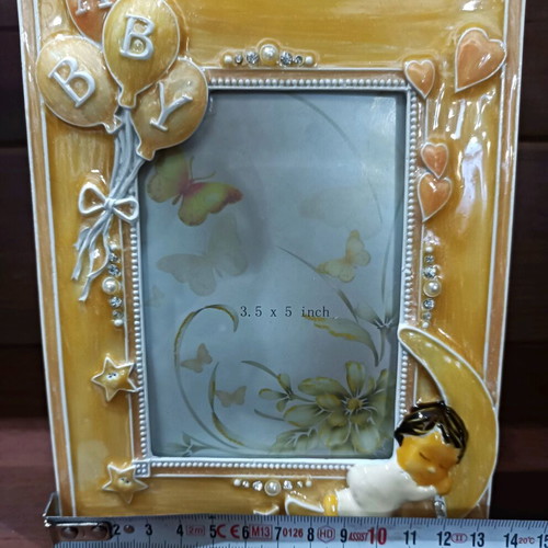 Catherine's Collection children's frame new with enamel and crystals