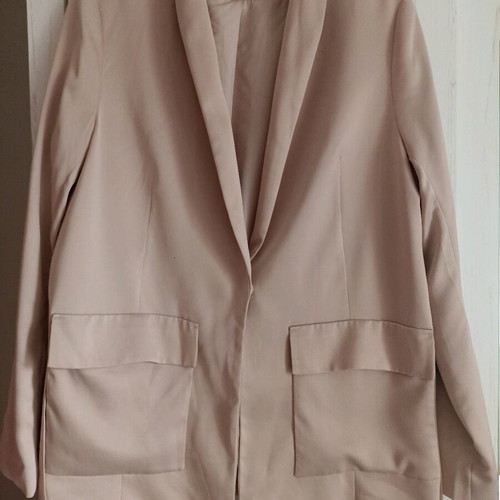 Satin jacket M new with belt pink nude