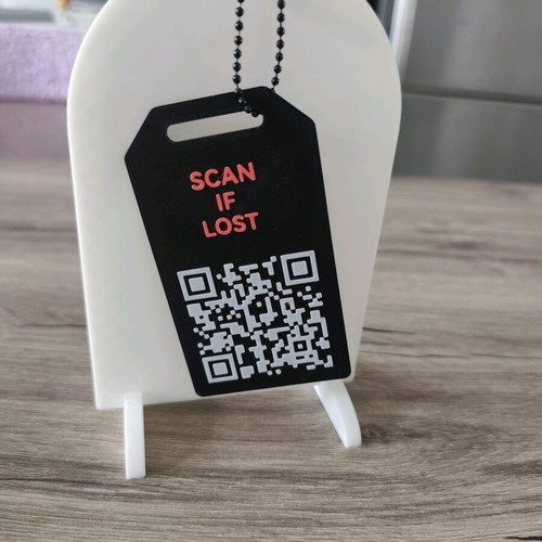 QR “Scan If Lost” luggage tag new, 3D printed