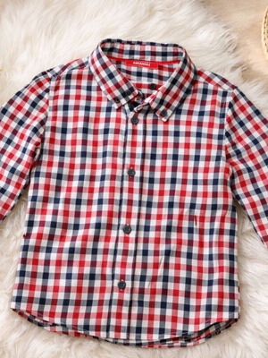 Shirt like new for 3 years old, white and red