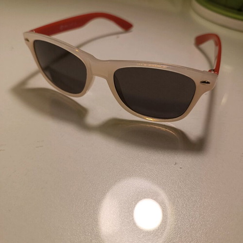 Life kids sunglasses like new, white