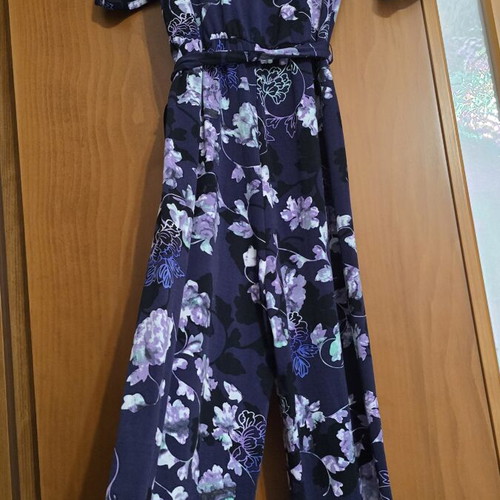 Jumpsuit with belt like new, size S