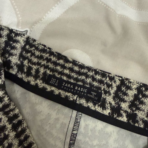 Zara shorts like new, size S, black and white
