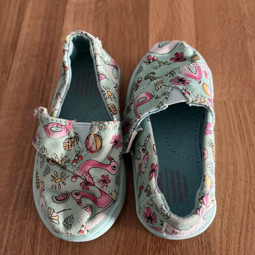 TOMS Kids Shoes Size 21 Like New with Flamingo Summer Design