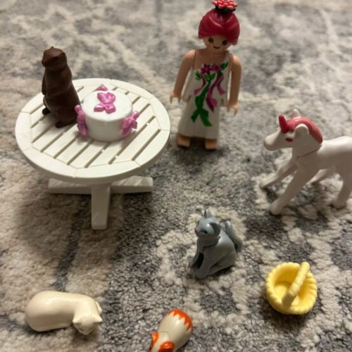 Playmobil like new, set of 11 pieces