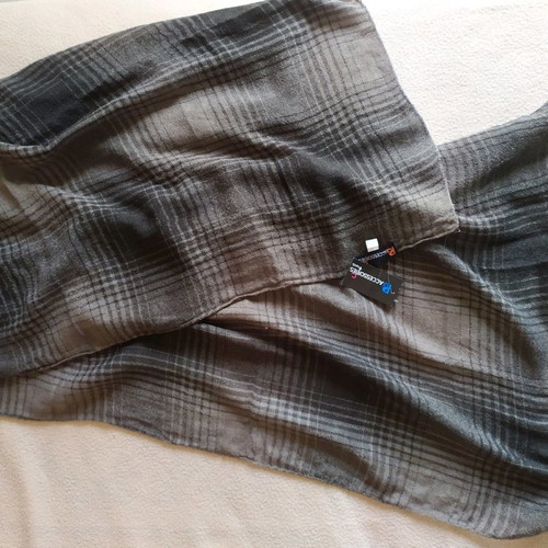 Scarf new in brown and black shades Pg Accessories
