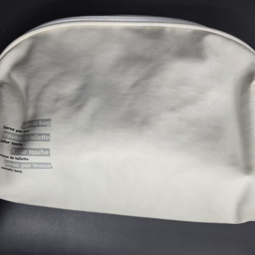 Toiletry bag like new, 28×22 cm, beige with zipper and dividers