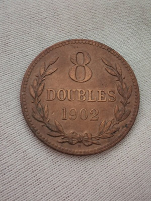 8 Doubles Guernsey 1902 coin used