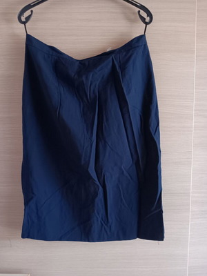 Women's skirt used, blue, size L/40/12 with button and zipper