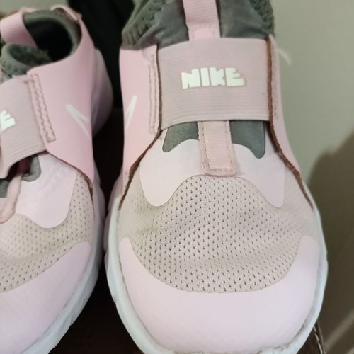 Nike athletic shoes used, size 28, pink