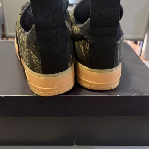 Nike and Carhartt collaboration sneakers dead stock, size 44
