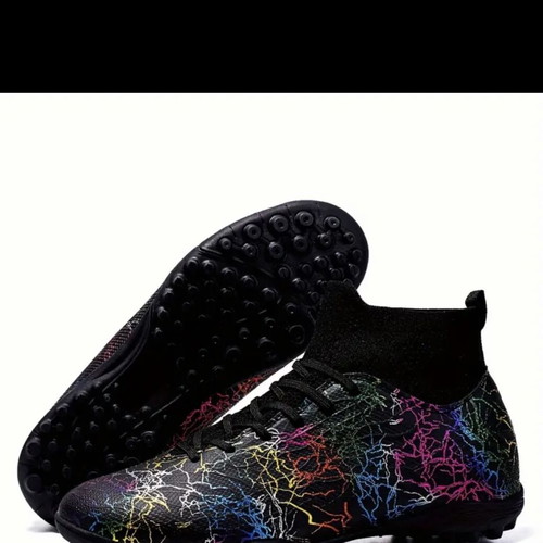 Football shoes new with studs and sock size 44/44.5