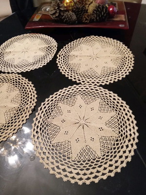 Set of 4 handmade crochet doilies, 30cm, new
