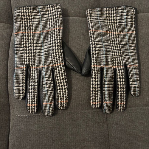 ASOS women's gloves used, size Large, black and grey