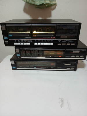Sanyo tuner, tape, and amplifier set used, functional