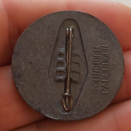 Third Reich authentic pin 1937 like new