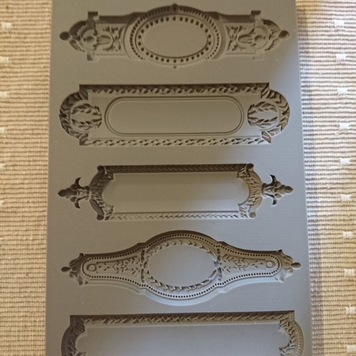 Silicone molds like new, Iron Orchid Designs vintage style, pack of 30