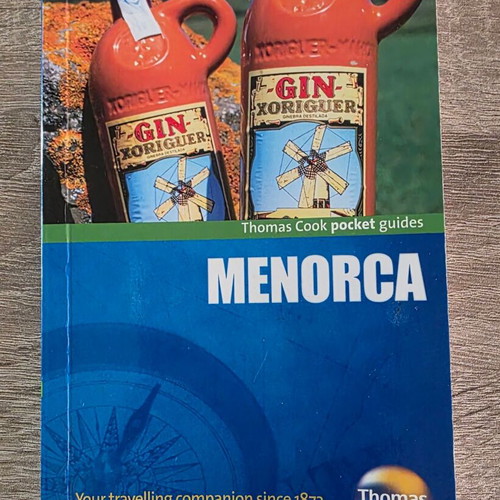 Menorca Travel Guide Book like new, Greek language