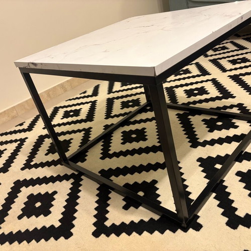 Ikea coffee table used 60x60