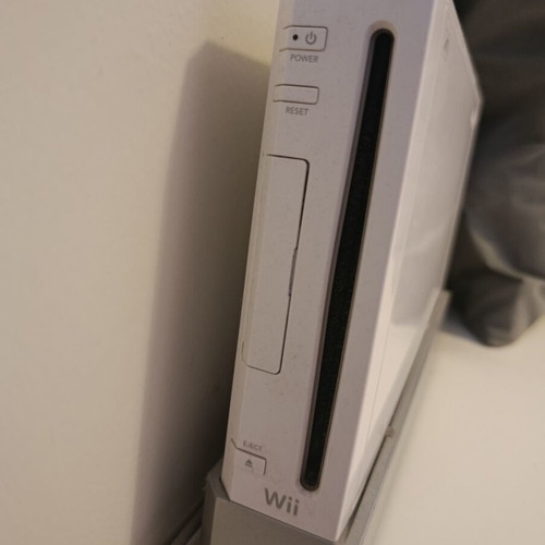 Nintendo Wii white console used with Homebrew and USB games