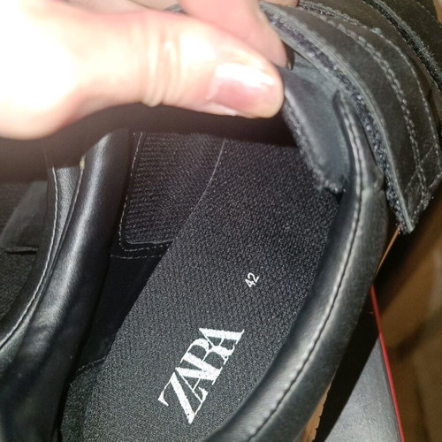 Men's shoes size 42 like new