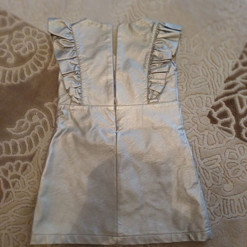 Silver girls' dress Alice size 5-6 years like new