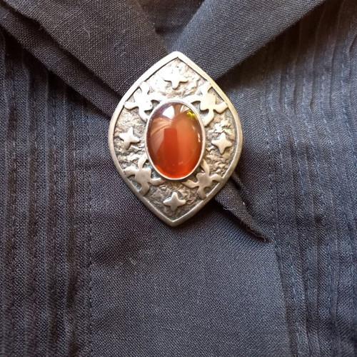 Silver pin used