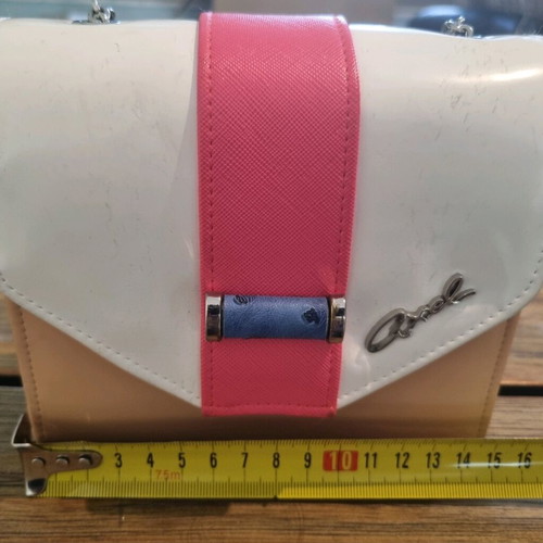 Axel bag like new