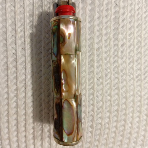 Vintage Mexican lighter with natural abalone, 1978
