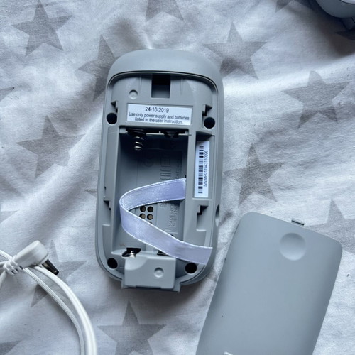 Philips Avent baby monitor with transmitter and receiver