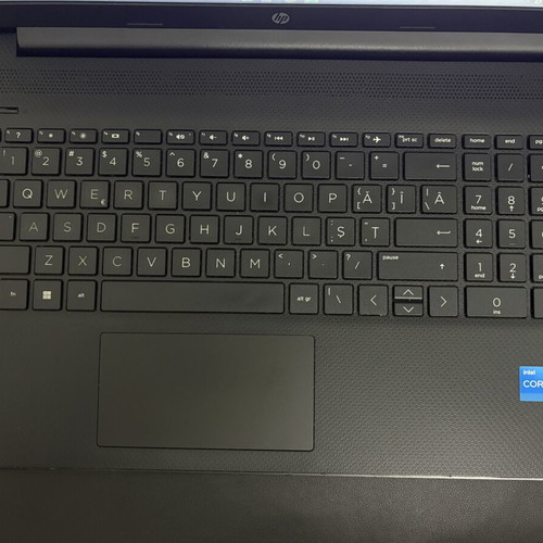 HP 15s-fq5040nq laptop with Intel Core i3-1215U, 16GB RAM, 256GB SSD, Windows 11