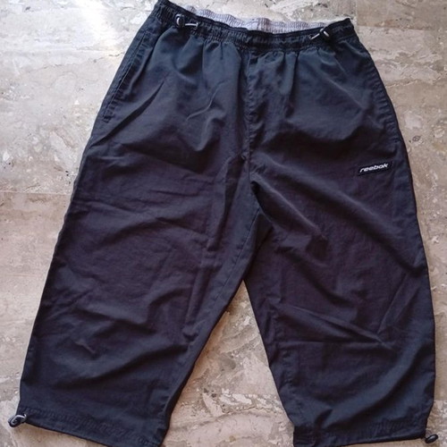Reebok shorts bermuda size small like new black