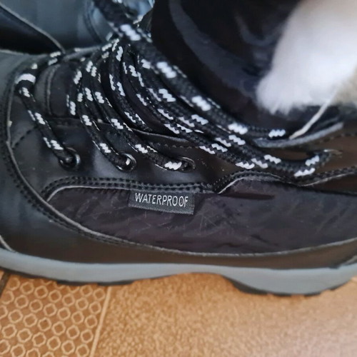 Waterproof snow boots like new, size 40