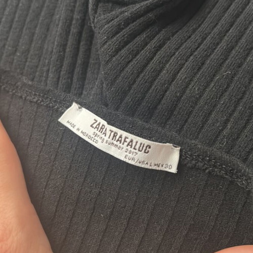 Zara jumpsuit like new, size large, black