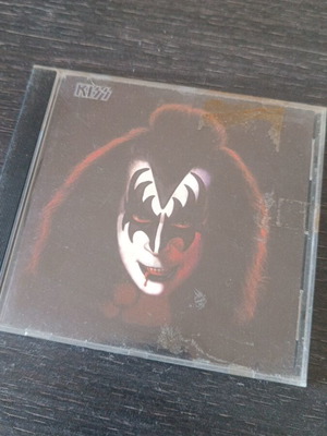 Kiss CD metal album