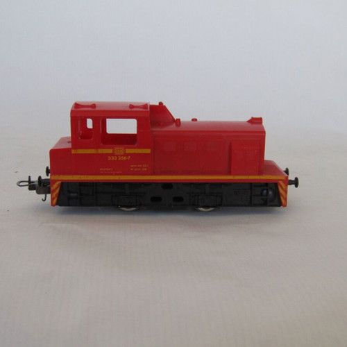 Lima HO scale German locomotive BR 332 used, works well