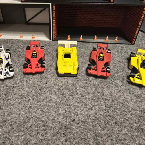 Formula Mc Donald's used, set of 5 Hot Wheels 2002/2003