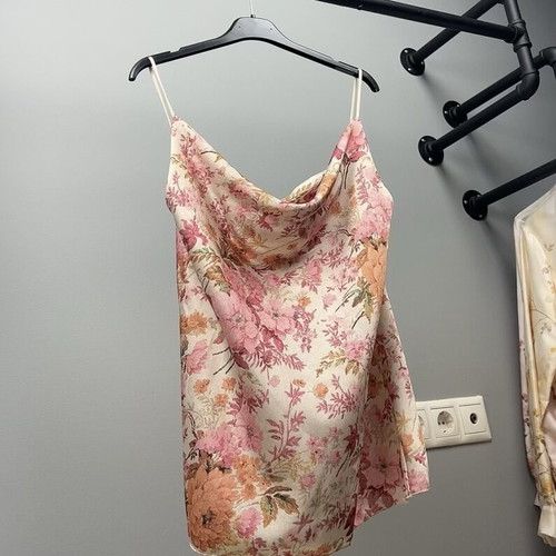 Italian floral top, chest 90-100 cm, length 66 cm