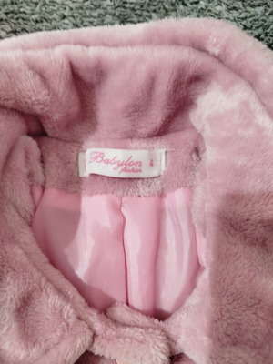 Babylon pink children's faux fur coat like new, 4 years old with buttons