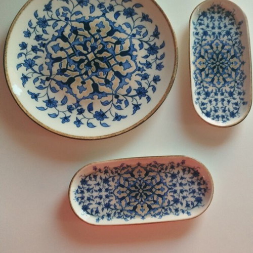 Kütahya Porselen Tile Legacy porcelain plate set of 3, like new