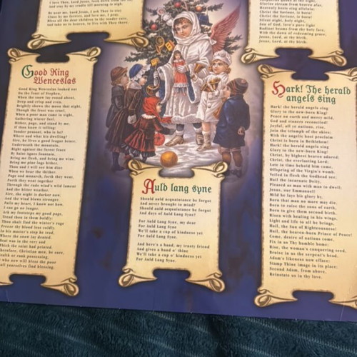Christmas CDs like new, set of 8