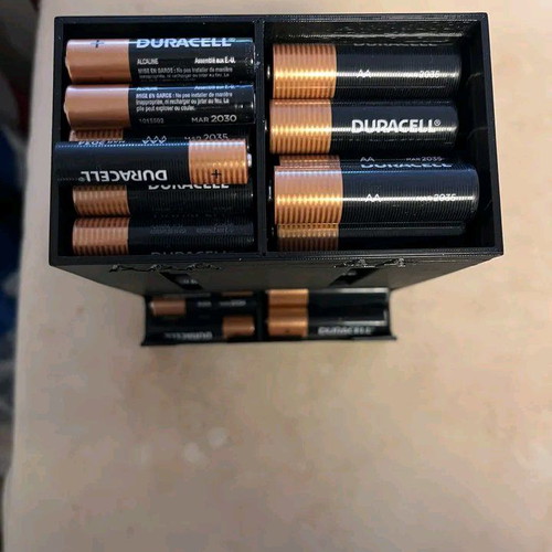 Battery holder and distributor AA and AAA new
