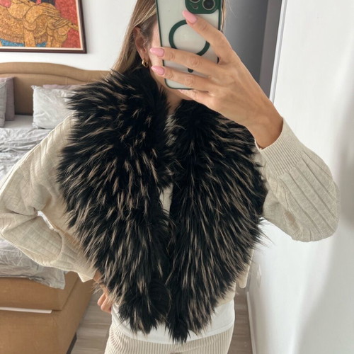 Gas women's faux fur collar like new, black